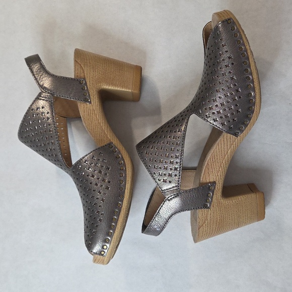 Dansko Teagan Heeled Sandals - Picture 5 of 12